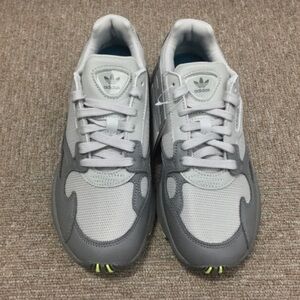 NWOT Adidas Gray and White Sneakers
